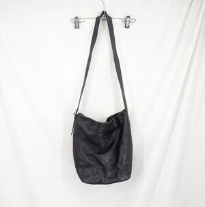 Vintage Stone Mountain Leather Hobo Slouchy Tote Black Minimalist Y2K Large